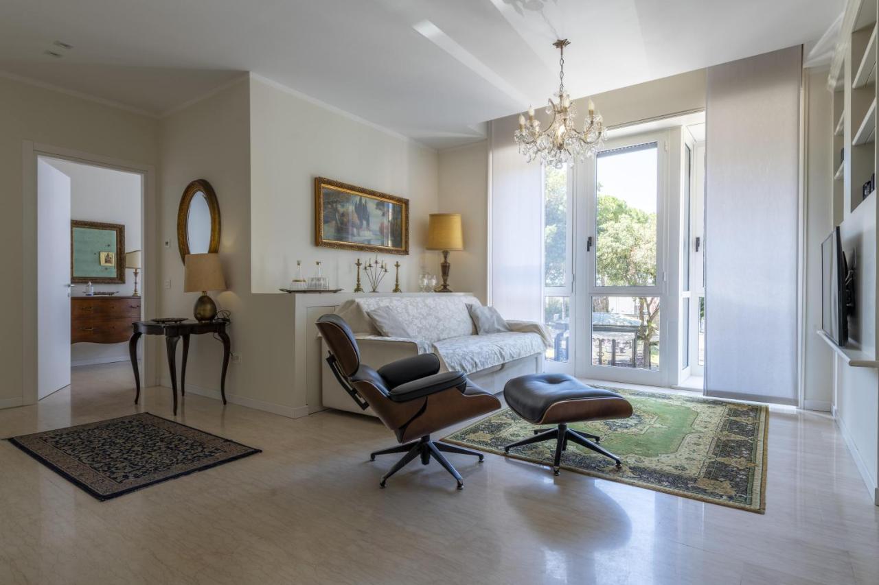 Casa Lazzarini Luxury Apartment เปซาโร ภายนอก รูปภาพ