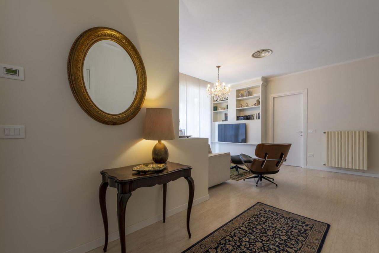 Casa Lazzarini Luxury Apartment เปซาโร ภายนอก รูปภาพ