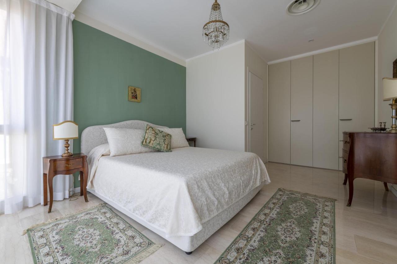 Casa Lazzarini Luxury Apartment เปซาโร ภายนอก รูปภาพ