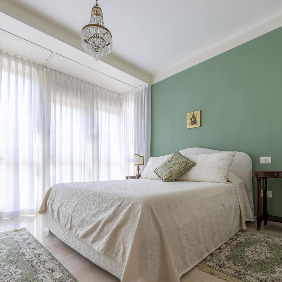 Casa Lazzarini Luxury Apartment เปซาโร ภายนอก รูปภาพ